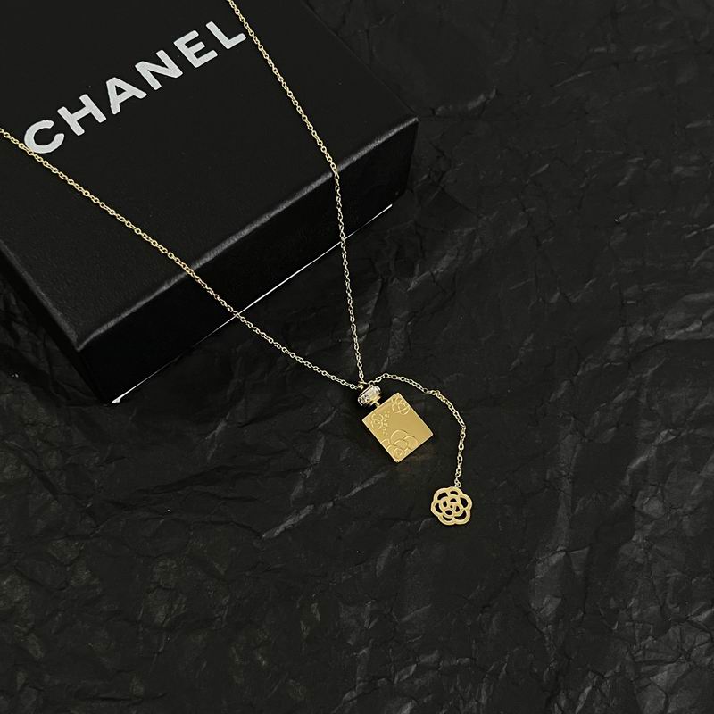 Chanel Necklace 05yxs27